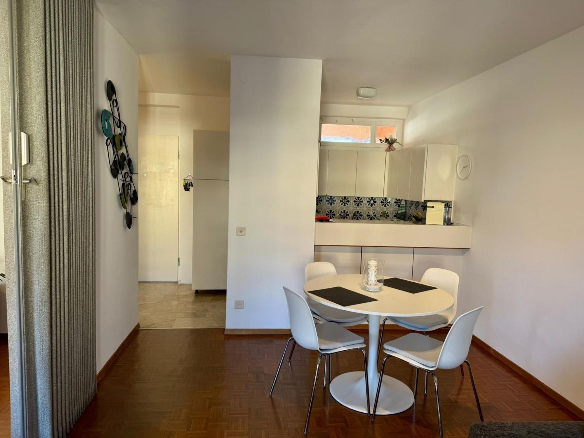 Locarno: Casa Lido Apartment Bagian luar foto